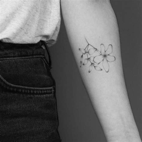 flor de jazmin tatuaje significado|Significado Tatuaje Jazmín > Aquí te lo contamos!